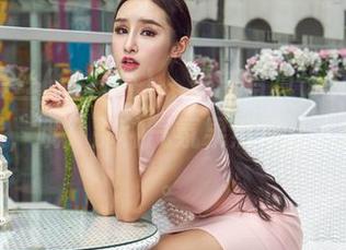 AISS爱丝(钻石版) – 最新写真，文静姐姐的温柔，哦，那种气氛果然是让人想多了。