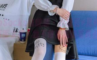 BoBoSocks袜啵啵 – 小甜豆+贝壳头板鞋=画面太美，我不敢直视的写真合集！