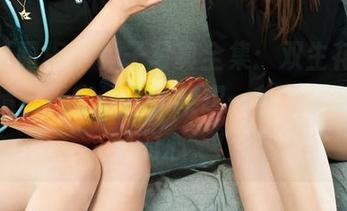 Ligui丽柜 – 兔子写真全集：双生花和浪花柔情，看完让人不禁想一首‘月亮代表我的心’！