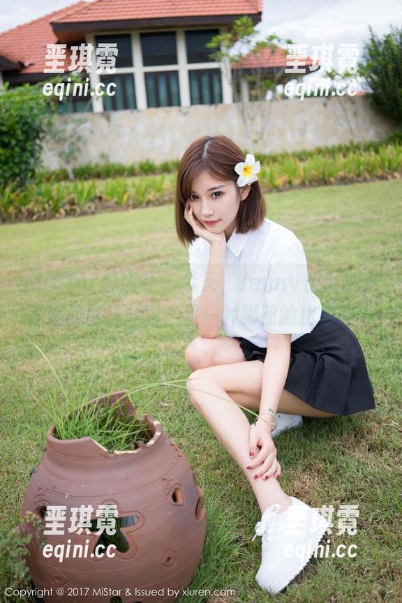 MiStar魅妍社 - 今天，Jenny佳妮带来了她的棉袜分享！是一种脚部的优雅吗？
