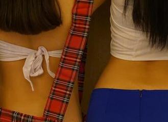 ROSI的嫩学妹制服，这图明明该挂教室黑板上。
