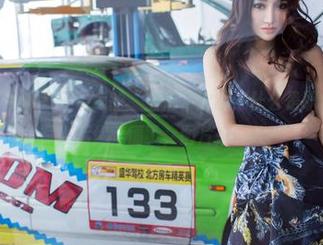 TuiGirl推女郎 – 王馨瑶的“空姐”定制，什么是职业病？看她写真后你就懂了，图片来一枚！