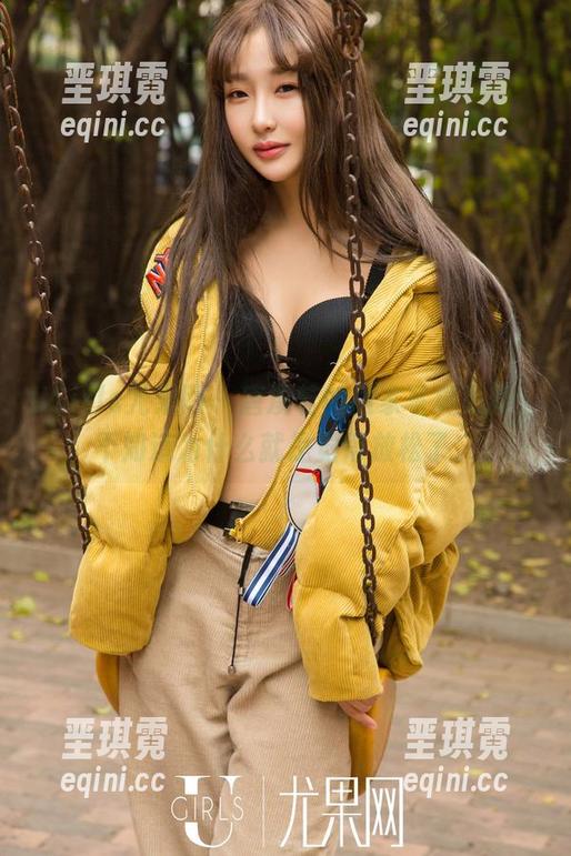 UGirls尤果网 - 唐溪若的居家写真更新，不知道为什么就是觉得放松了。