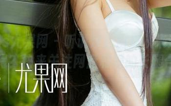 UGirls尤果网 – 听说涉谷由里从未遇到长腿障碍？快来关注网盘和她的长腿合集！