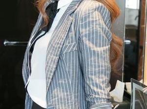 UGirls尤果网 – 看郝晴Grace如何把双马尾演绎成写真大片！
