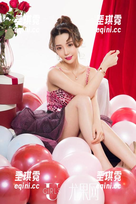 UGirls尤果网 - 图包里的透明与色彩,郭婉祈这回又在耍宝 UGirls尤果网 - 图包里的透明与色彩,郭婉祈这回又在耍宝