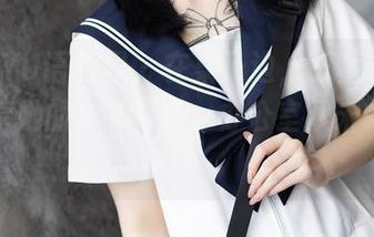XIAOYU语画界 – 在桌子边，王馨瑶yanni分享她的秘书写真，办公室从未如此迷人