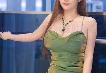 Xiuren秀人网 – Miko酱的另类奶牛书，定制图片中的屌丝与优雅
