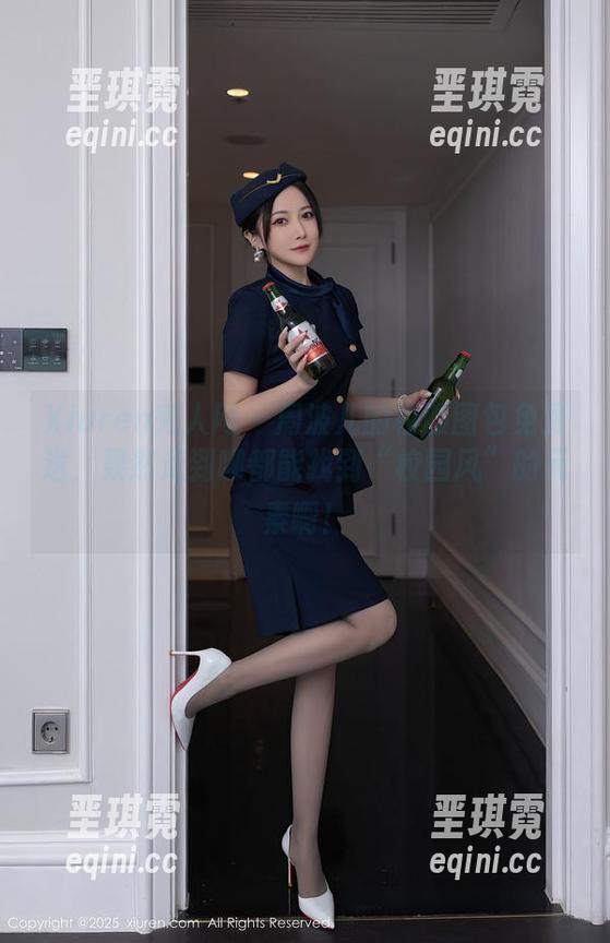 Xiuren秀人网 - 周波儿的校服图包免费送，果然走到哪都能找到“校园风”的元素啊！