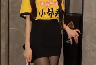 Xiuren秀人网 – 大琪琪Emily作品里的私拍—你以为是脚,其实是诱惑