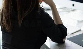Xiuren秀人网 – 查看免费张美荧女王的套图！看完不收心灵，多亏了女王的仪态！