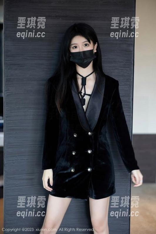 Xiuren秀人网 - 在王俪丁小宝贝的免费写真中，奶牛也有自己的小心思，听说它们爱自拍。