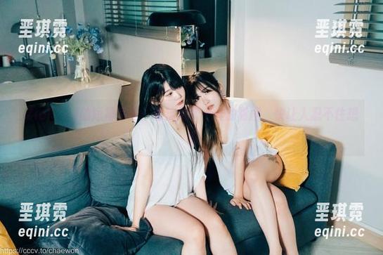 Zia(지아)的短裙写真：看这风筝一样的裙摆，快让人忍不住想追