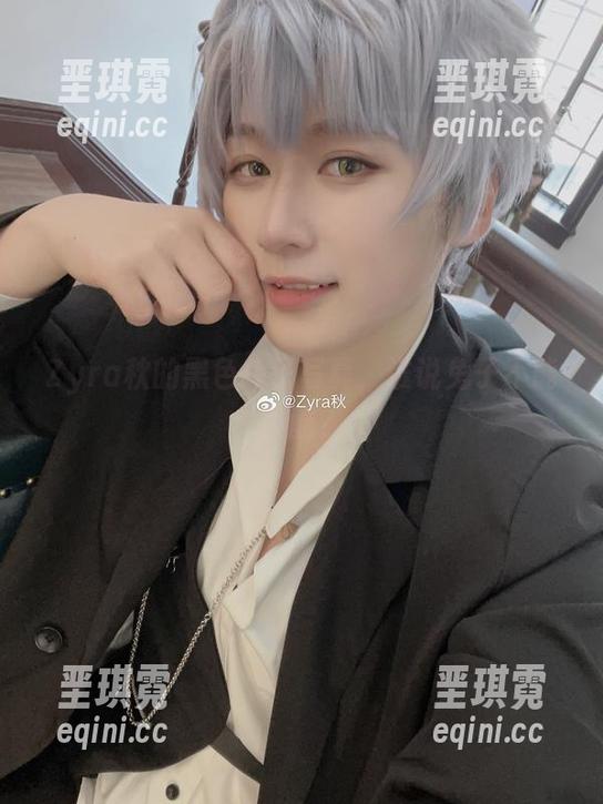Zyra秋的黑色兔子写真,谁说兔子不能很酷? Zyra秋的黑色兔子写真,谁说兔子不能很酷?