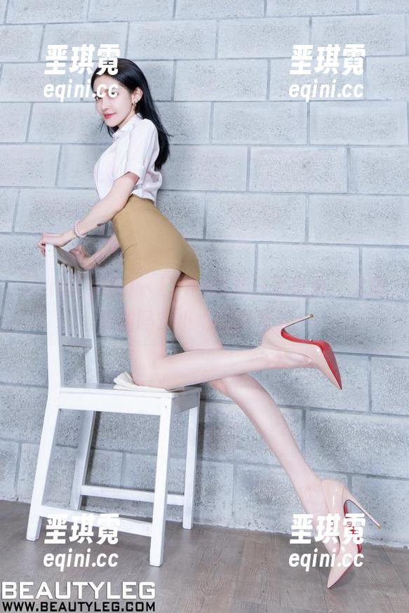 beautyleg - Lynn的夏日写真集，你敢下载吗？小心流汗警告！