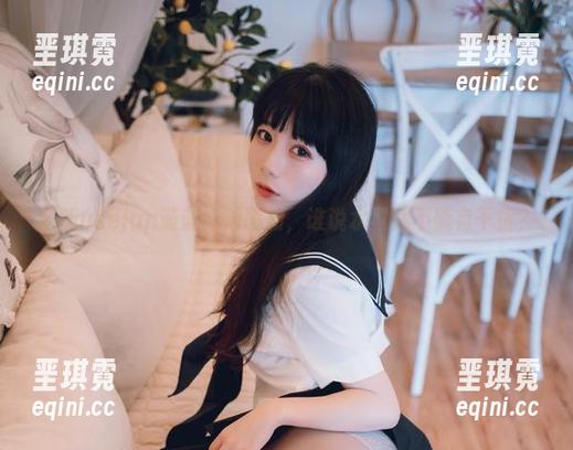 最新usejan蓝蓝泳池图册，谁说水里就不能有干货？