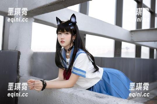 抖娘的泳装秀场:不呆猫和獒犬组合发光发热合集分享! 抖娘的泳装秀场:不呆猫和獒犬组合发光发热合集分享!