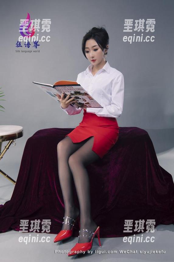 丽柜 - 兔子在线出现，玉兔中秋的作品其实挺让人意外。