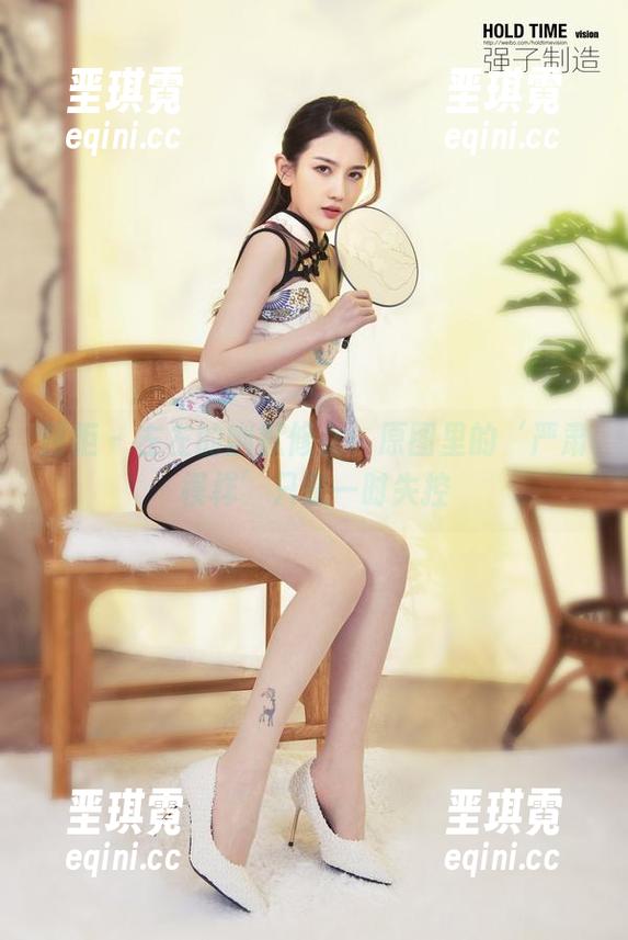 丽柜 - 左左的幽默修女:原图里的‘严肃模样’只是一时失控 丽柜 - 左左的幽默修女:原图里的‘严肃模样’只是一时失控