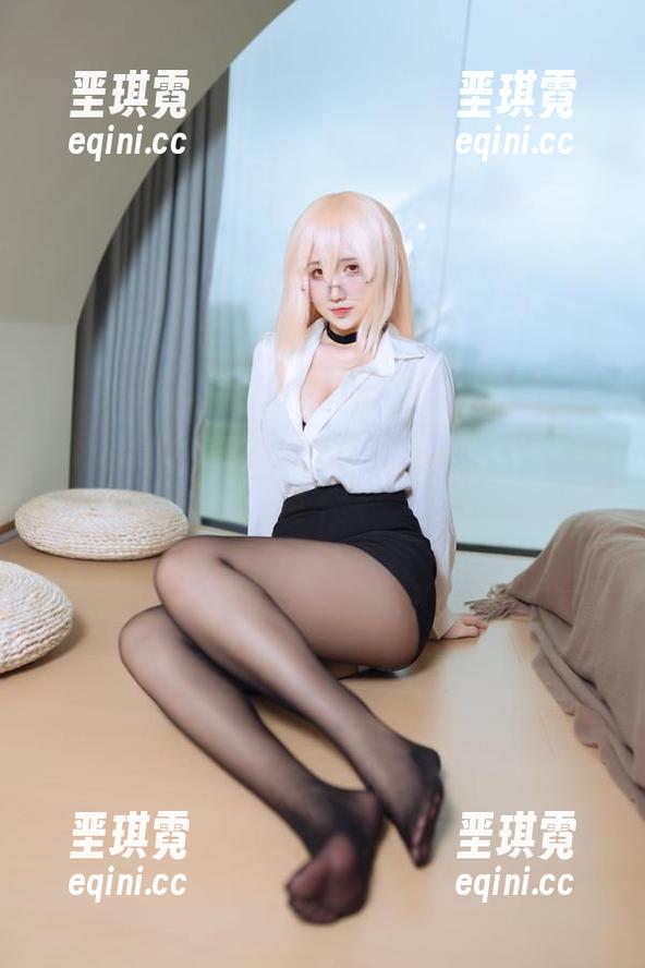 定制写真之九曲Jean的泳装奇遇，让人忍俊不禁