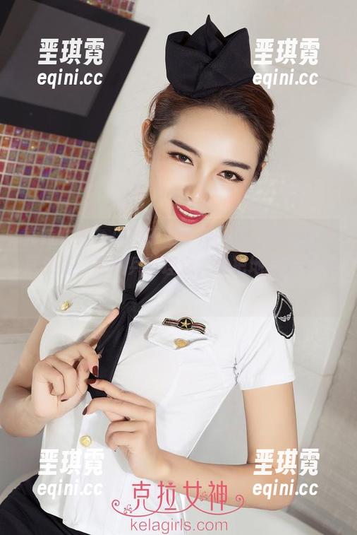 克拉女神 - 原图中的小芹女仆，最新做法居然是“雇佣兵”理念，快把地板擦干净！