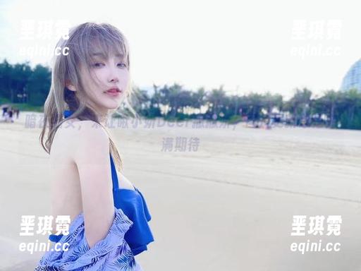 暗夜猫女，来让啾小妍Deer撒撒娇，图片更新总是充满期待