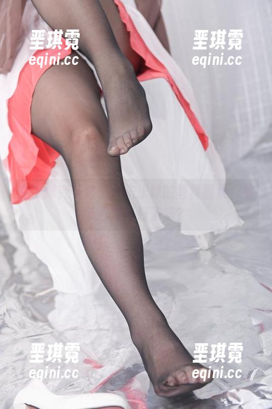 兔女郎变身记:大米米球的写真图集,细节控准备好了吗? 兔女郎变身记:大米米球的写真图集,细节控准备好了吗?