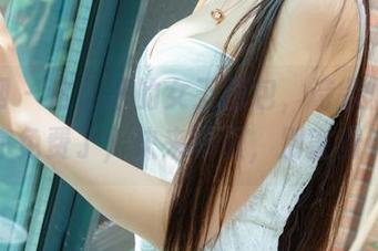 尤果网 – 这么好的女王图包，诗朵雅都给你免费了，快来领取，别害羞！