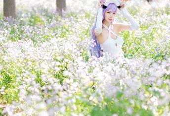 兔女郎风的希希_啾，一张原图，若干套图，构成了我的日常治愈素材！