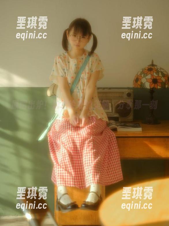 原图出炉！幼水铃衣的美腿，分享那一刻的心痒