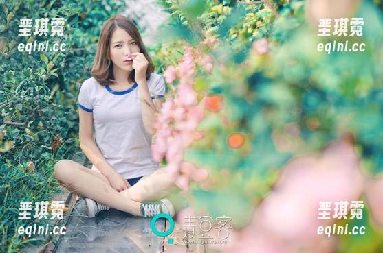 推女神 - 还以为只是一张普通的甜心照？其实是高清安沛蕾！快来下载吧。