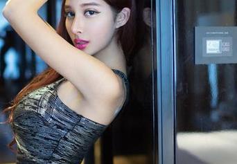 推女郎 – 美图分享：Yu佳妮与奶牛之间的日常，隐隐约约的奶香气息