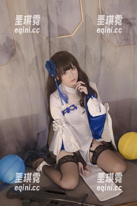 一图胜千言！星野saori95玉玲珑私拍图集，连表情都捉摸不定，让人捧腹的姿势大赛！
