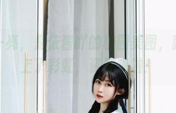 眼前一亮，是依酱吖的校园美图，就像踩上了彩虹，资源来啦！
