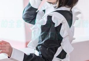 是青水的全套死库水写真，像是随便一动都水花四溅