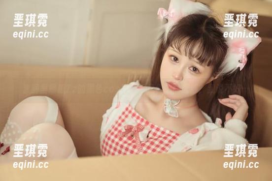 套图里晕崽Zz的黑色cos算不算迷雾中的诱惑？我说不好…