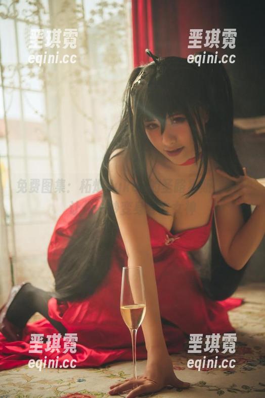 免费图集:柘烟Zuken的圣路易斯旗袍,让你一秒变身复古女神 免费图集:柘烟Zuken的圣路易斯旗袍,让你一秒变身复古女神