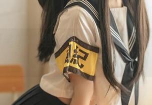 桃良阿宅的裤里丝与高清写真：让人想问“这是穿的还是带的？”