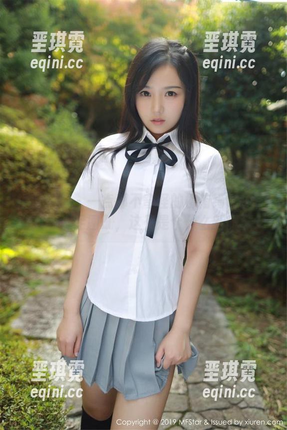 模范学院 - 一点都不奇怪的柳侑绮Sevenbaby裸足图册,这又是个什么新概念? 模范学院 - 一点都不奇怪的柳侑绮Sevenbaby裸足图册,这又是个什么新概念?
