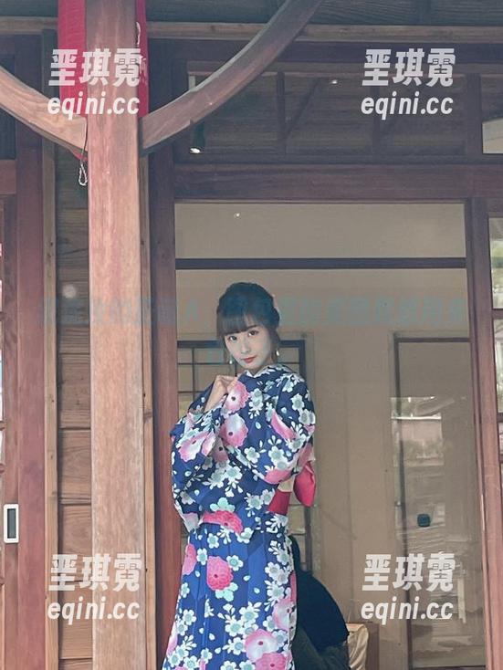 泥泥汝的圣诞A，图包里的美图我想用来包饺子。