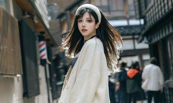 流一_喵喵喵喵喵喵带来的私拍美图，雾海龙王的优雅姿态，一不小心就被迷住了。