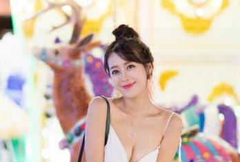 爱蜜社 – 说起Winki丝姬的白色写真合集，不禁想对着镜子自问：“我能撑起这白色吗？”