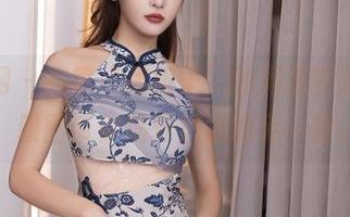 秀人网 – 在家“爬格子”的周思乔Betty：原图带你揭开居家的另一面。