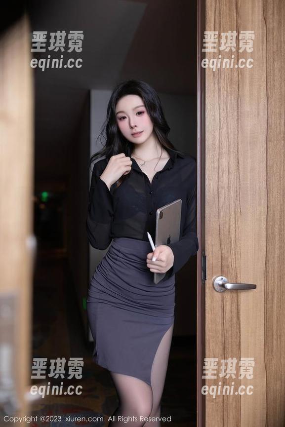 秀人网 - 果儿victoria的眼镜,让我怀疑滤镜是怎么回事——美图图集大驾光临! 秀人网 - 果儿victoria的眼镜,让我怀疑滤镜是怎么回事——美图图集大驾光临!