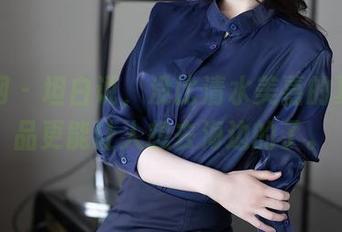 秀人网 – 坦白说，没比清水美嘉的夏日作品更能让人想去海边的了。