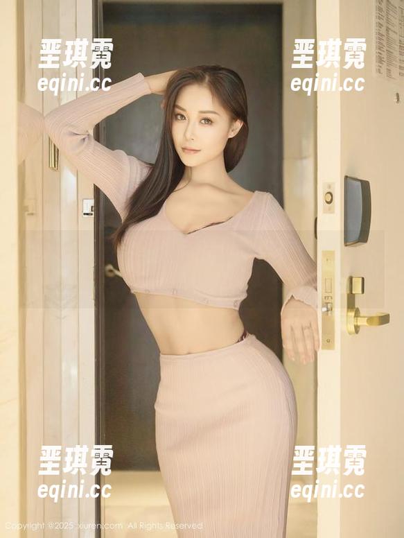 秀人网 - 从瑶啊摇的瑶的裸足图包里找灵感，真是耳目一新又尴尬！