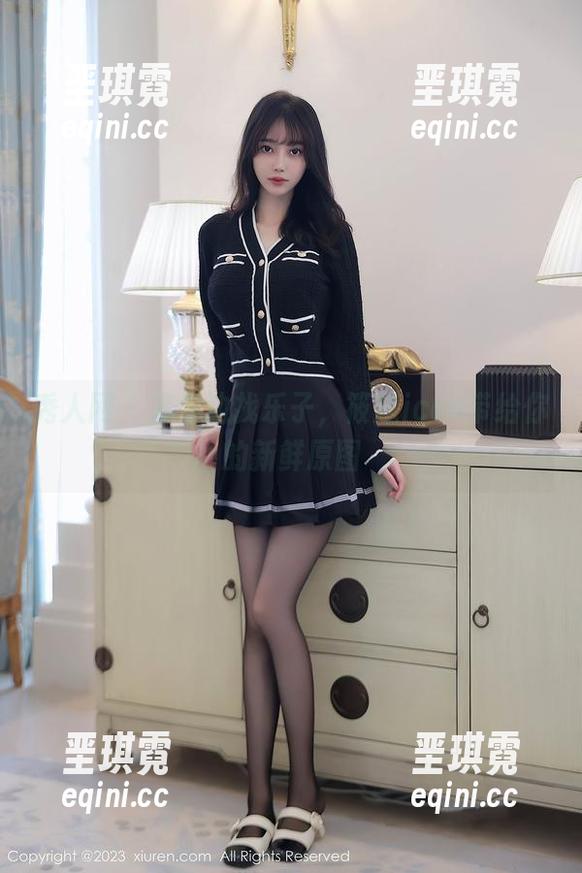 秀人网 - 来海边找乐子，筱慧icon带给你的新鲜原图