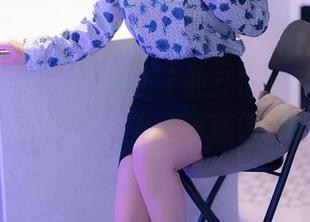 秀人网 – 下载轩轩王子的红裙写真，不用担心别人的眼光，私密收藏你的小乐趣！