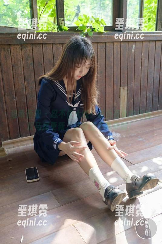 稚乖画册 - 忍不住大喊！赤西夜夜的白丝双马尾更新，让晴空不再单调！