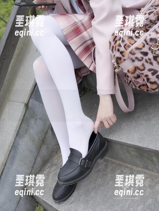 紧急企划 - 观“见希w”职业装，探图包，觉得自己也能上班有范儿